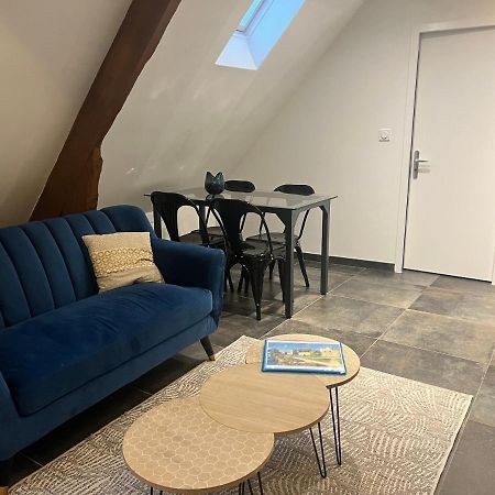 Les Suites Du Colonel Vannes Exteriör bild